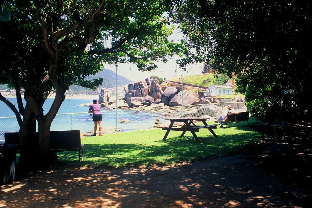 Flora Bay Resort Hout Bay Exterior photo