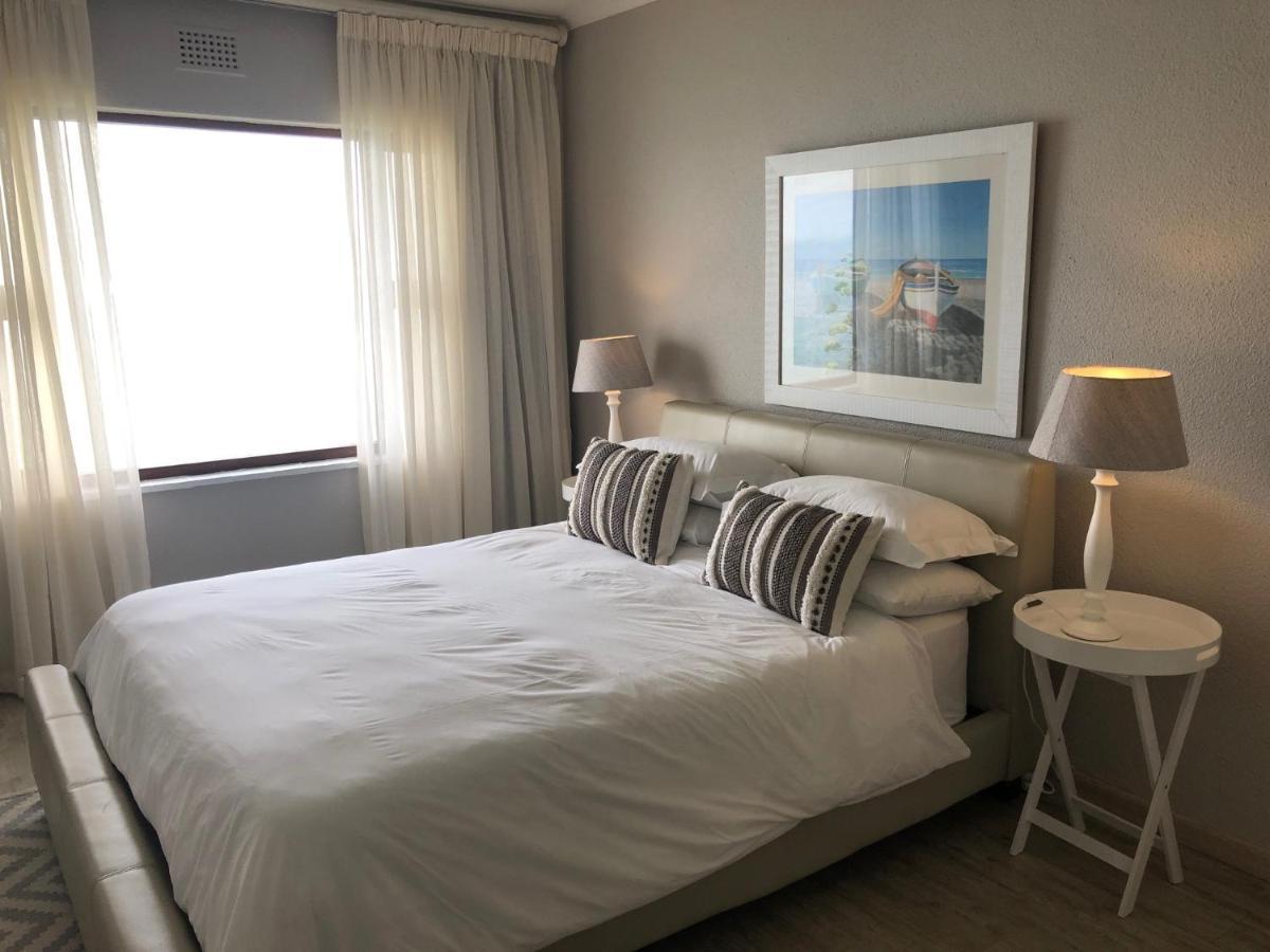 Flora Bay Resort Hout Bay Exterior photo